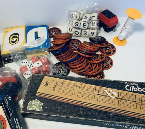 Wooden game pieces - game, lot